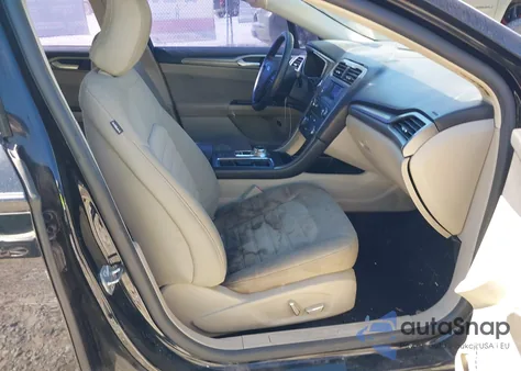 2017 Ford Fusion Hybrid Se z USA, uszkodzony, nr VIN 3FA6P0LU9HR301226